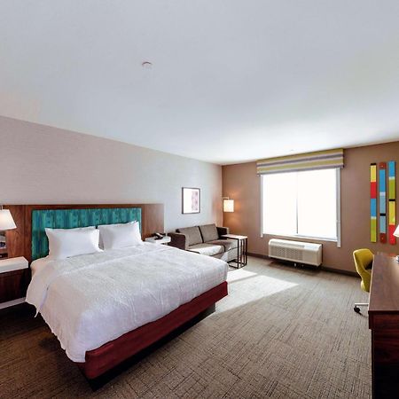Hampton Inn Нийдълс Екстериор снимка