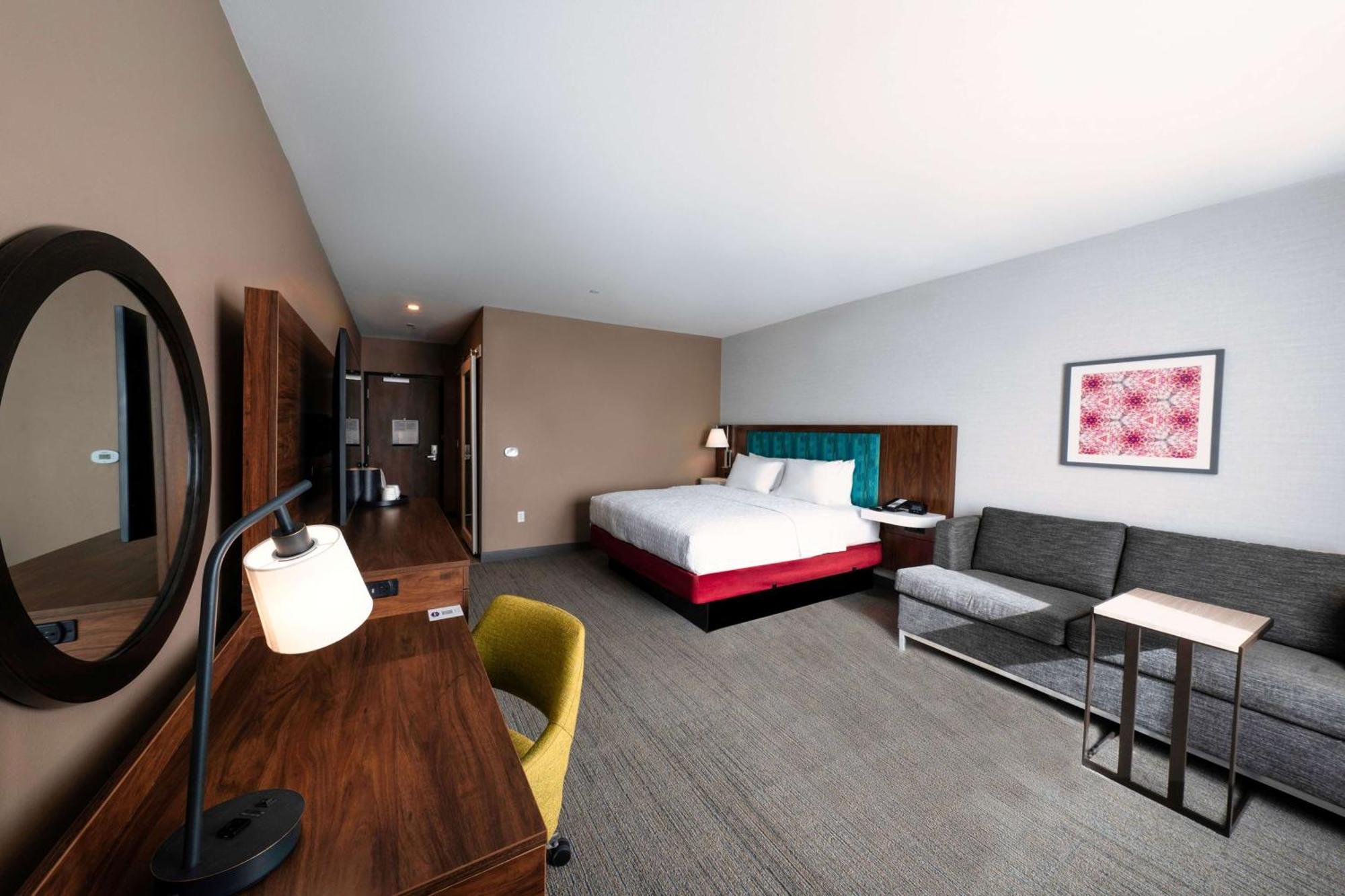 Hampton Inn Нийдълс Екстериор снимка